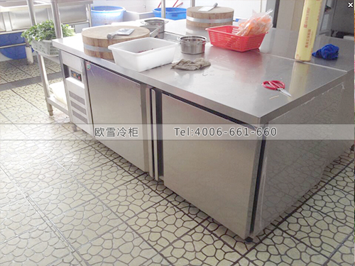 不銹鋼工作臺冰柜.jpg