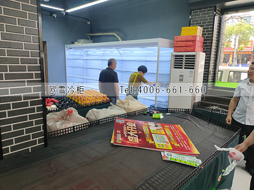 水果風(fēng)幕柜.jpg
