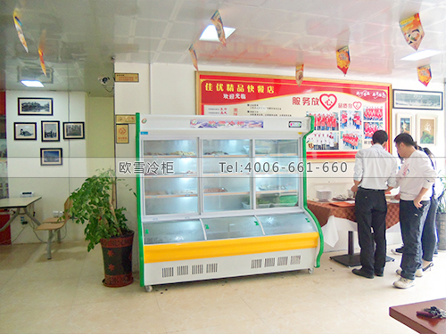 E016廣西南寧佳優(yōu)精品快餐店玻璃門(mén)點(diǎn)菜柜