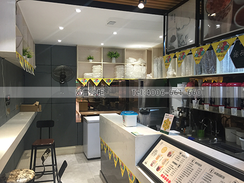 E168湖南省益陽(yáng)市赫山區(qū)益禾堂小型制冰機(jī)