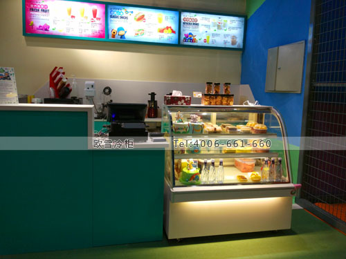 F130遼寧省沈陽(yáng)市沈河區(qū)小P樂(lè)園蛋糕展示柜